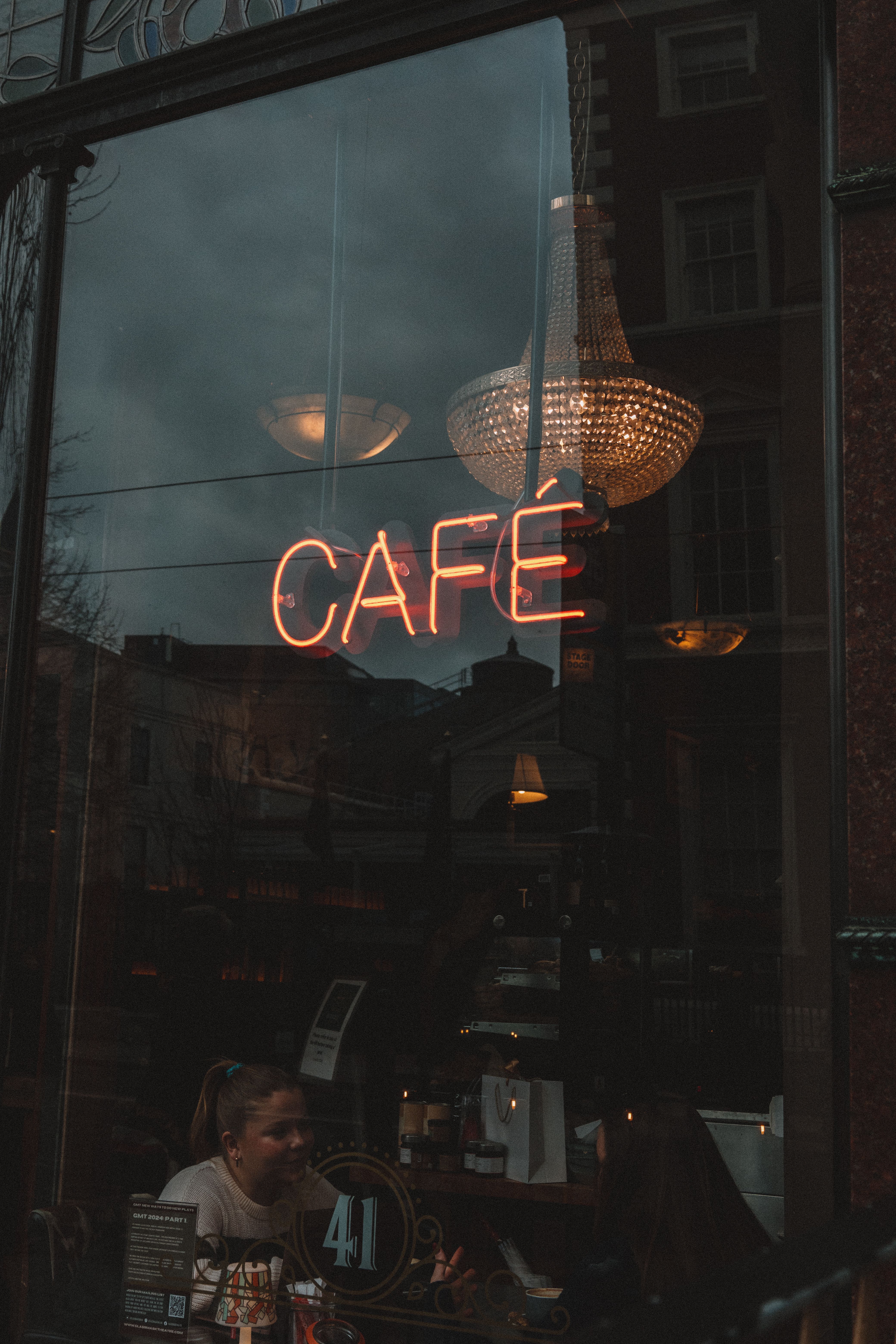 Neon cafe sign